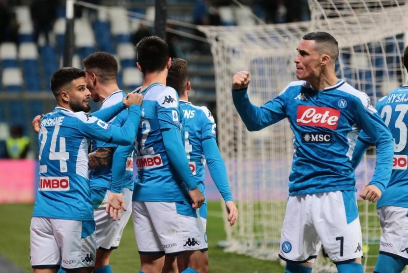 Selebrasi pemain Napoli. Napoli akan menghadapi Inter Milan pada leg pertama semifinal Coppa Italia 2020.