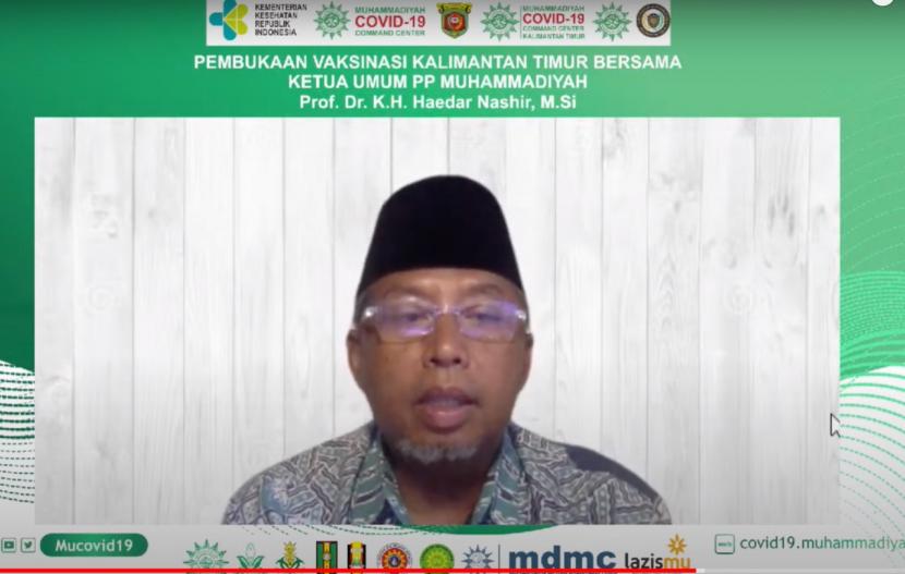 Seluruh rangkaian kegiatan dalam ikhtiar menanggulangi Covid-19 merupakan jihad kemanusiaan. Demikian disampaikan Ketua PP Muhammadiyah, dr. Agus Taufiqurrahman, M.Kes., Sp.S., secara daring dalam pembukaan vaksinasi Kalimantan Timur. 