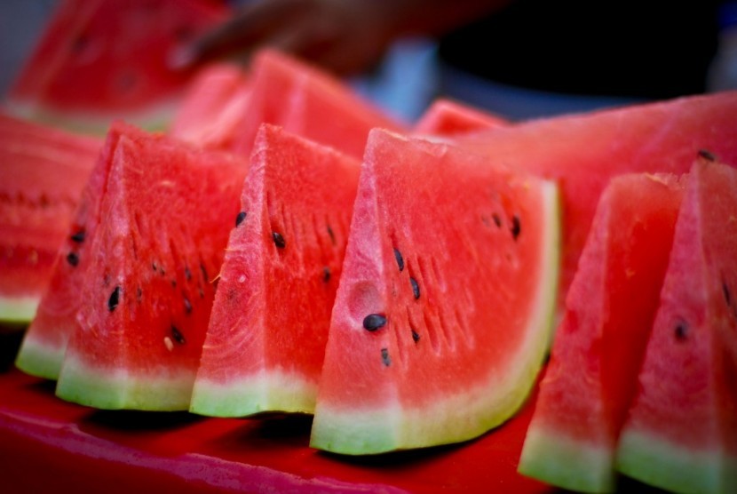 Trik memilih semangka manis (ilustrasi).