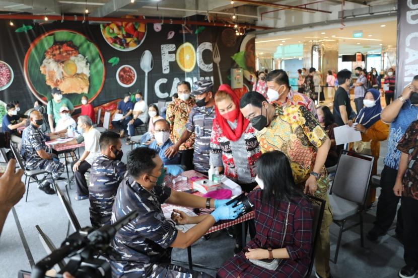 Semarang kota terakhir dari rangkaian gebyar vaksinasi booster IPDN dan TNI AL.