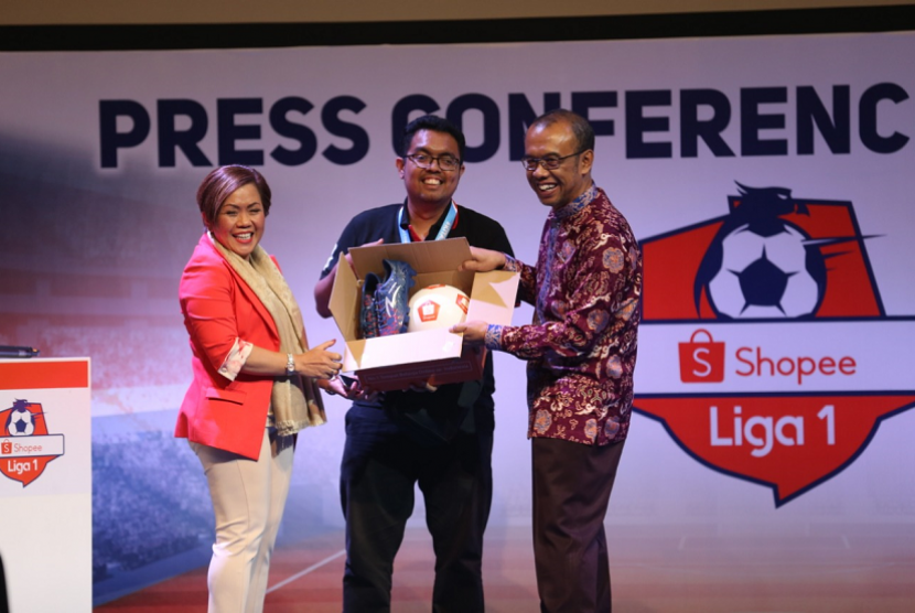 Sesmenpora  Gatot S Dewa Broto hadir pada acara press conference Shopee Liga 1 2019 di SCTV Tower, Senayan City, Jakarta