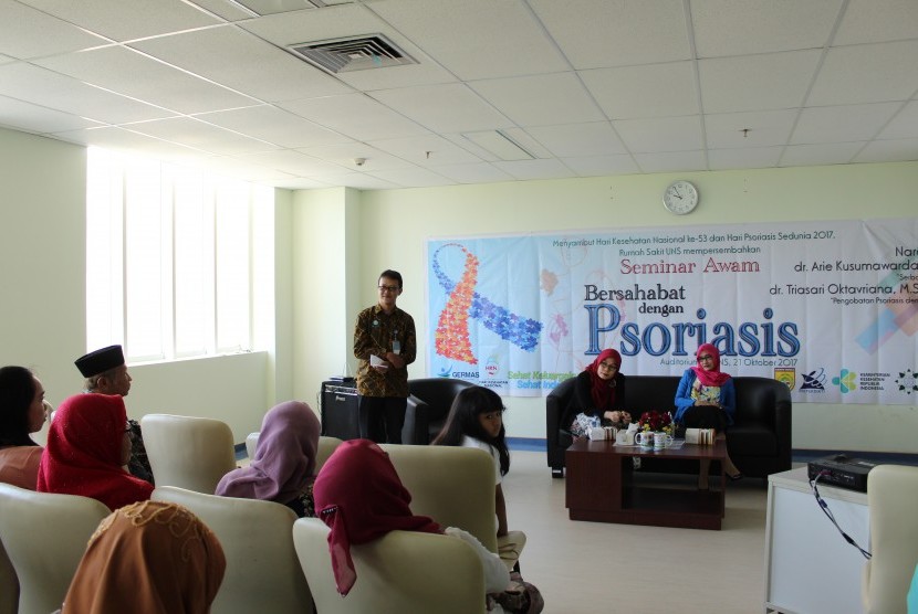 Seminar awam bertajuk 'Bersahabat dengan Psoriasis'.