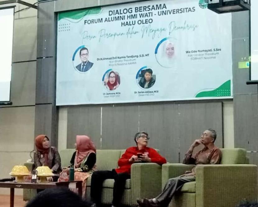 Seminar bertajuk Perspektif Keterwakilan perempuan lewat Pileg: Afirmasi atau Fiksi di Sulawesi Tenggara, Rabu (6/3/2024).