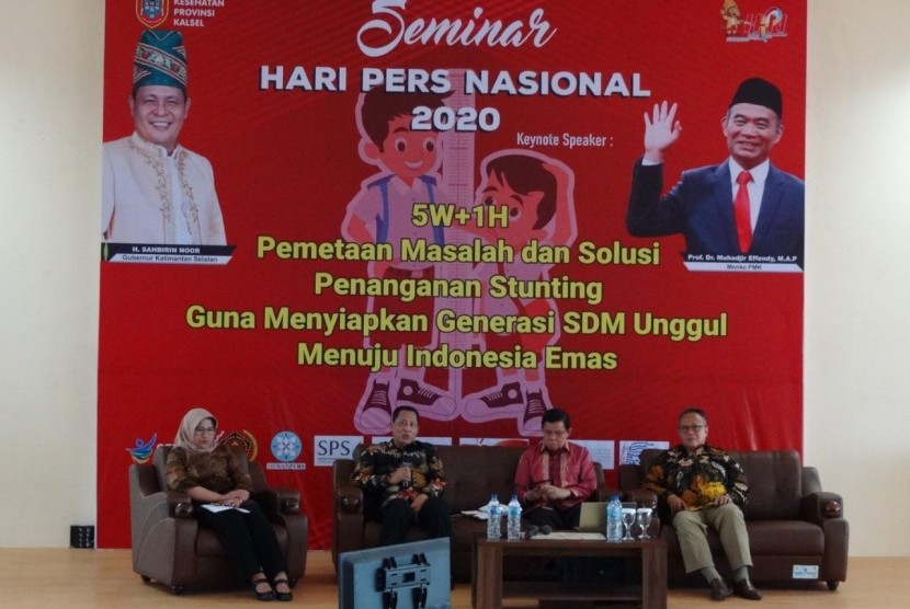 Seminar Hari Pers Nasional 2020 dengan tema 5W + 1H, Pemetaan Masalah dan Solusi Penanganan Stunting Guna Menyiapkan Generasi SDM Unggul Menuju Indonesia Emas, Sabtu (8/2).