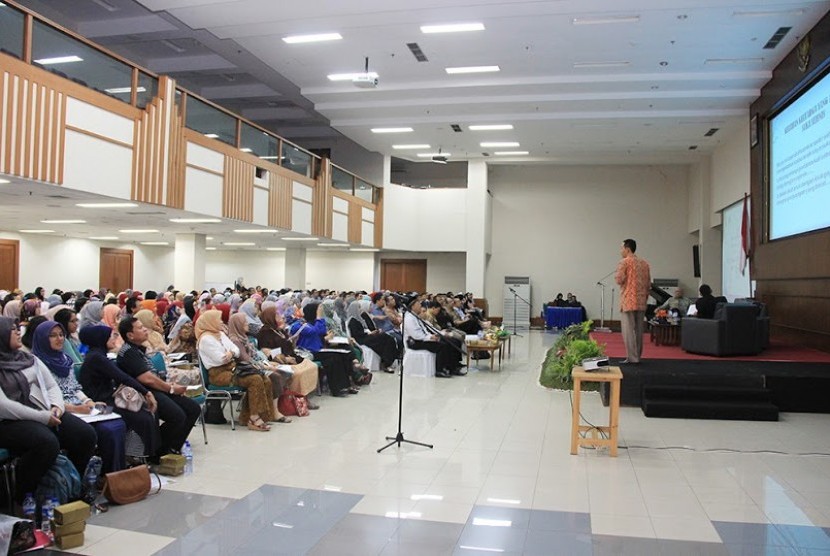 Seminar Interaktif bertajuk 'Back To Fitrah, Meluruskan Orientasi Seksual. 