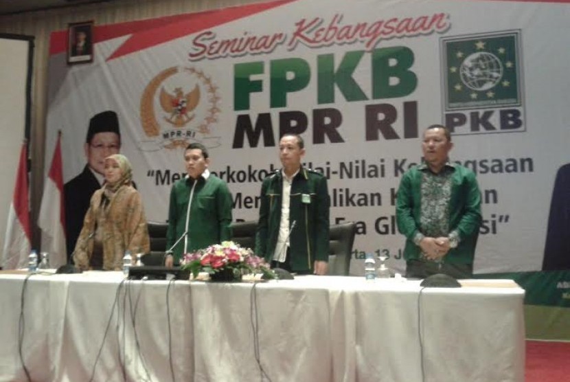 Seminar Kebangsaan FPKB MPR RI dengan tema ' Memperkokoh Nilai-Nilai Kebangsaan, Untuk Mengembalikan Keutuhan Jati Diri Bangsa di Era Globalisasi', di Ballroom Mercure Hotel Ancol, Jakarta, Sabtu ( 13/6 ).