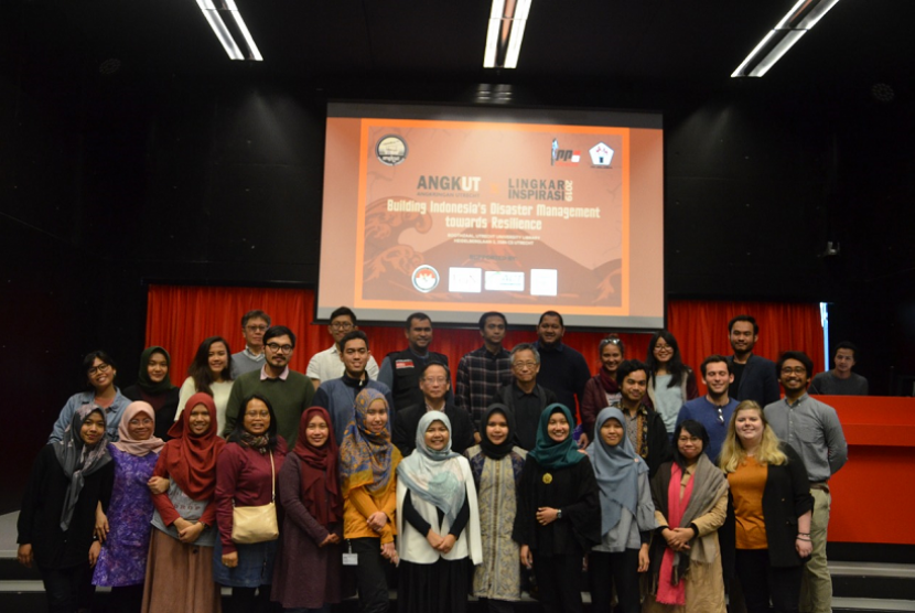 Seminar Kebencanaan di Belanda. ACT hadir sebagai pembicara di seminar tentang kebencanaan yang digelar Perhimpunan Pelajar Indonesia di Belanda.