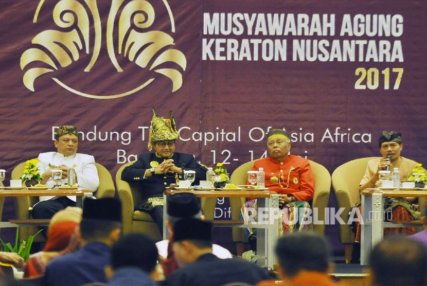 Seminar Kebudayaan di Ballroom Hotel Preanger, Jalan Asia Afrika, Kota Bandung, Kamis (11/5).