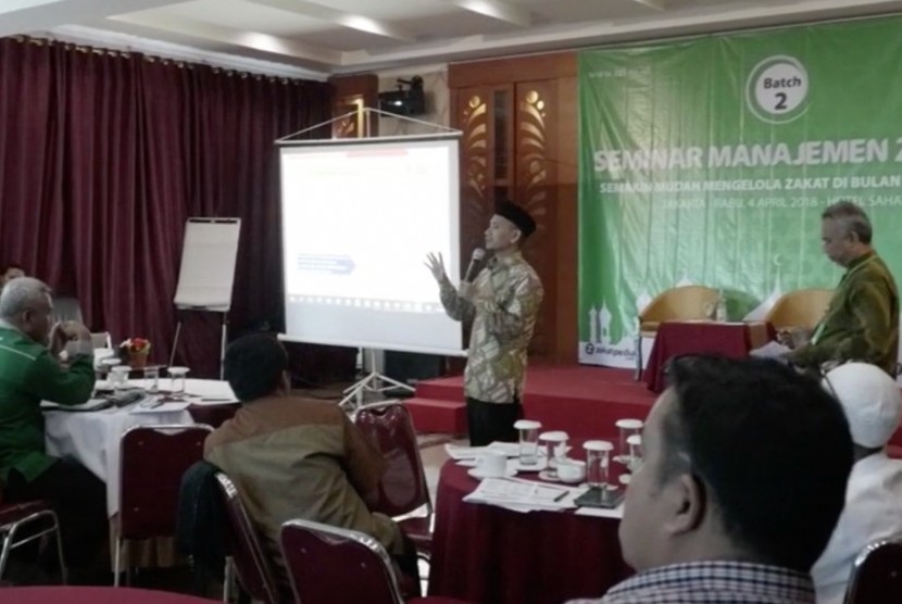 Seminar manajemen zakat