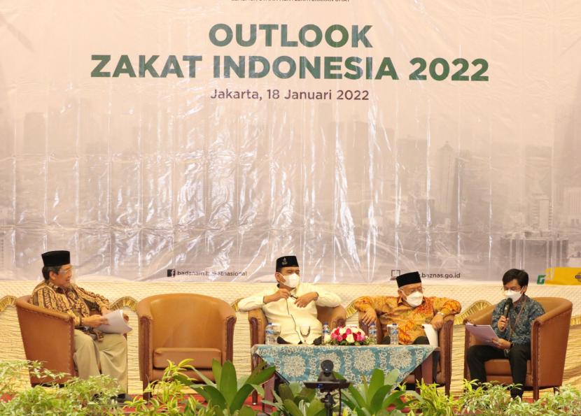 Seminar Nasional Outlook Zakat membahas kaleidoskop pengelolaan zakat di 2021.