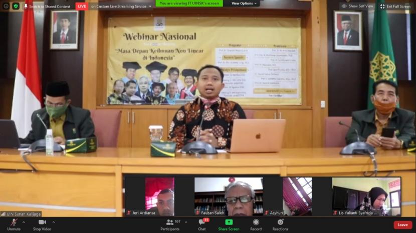   Seminar Nasional yang digelar UIN Suka Yogyakarta secara virtual dengan tema 