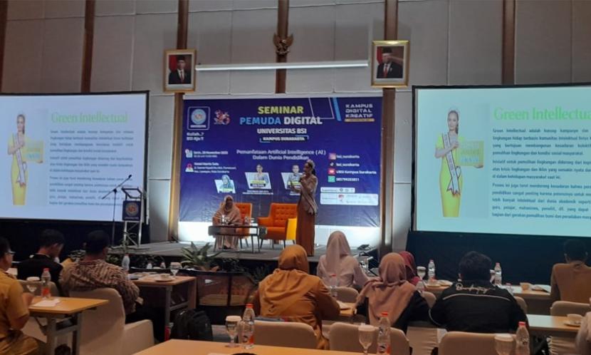 Seminar Pemuda Digital yang diselenggarakan Universitas BSI kampus Solo sebagai Kampus Digital Kreatif, di Hotel Harris Solo, Jawa Tengah, pada Senin (20/11/2023).