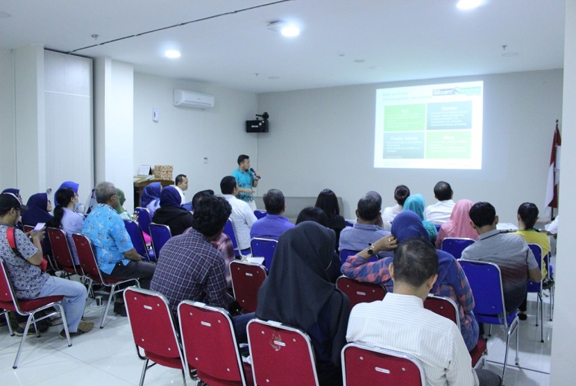 seminar tatalaksana stroke yang tepat dan akurat di Siloam Hospitals Bekasi Timur. Penanganan cepat mengurangi risiko disabilitas dan kematian pasien stroke 