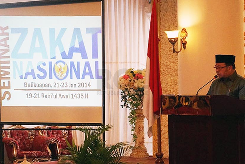 Pidato Ketua Umum Baznas KH. Didin Hafidhuddin pada Seminar Zakat Nasional 2014 di Balikpapan, Rabu (22/1).    (RepublikaAgung Sasongko)