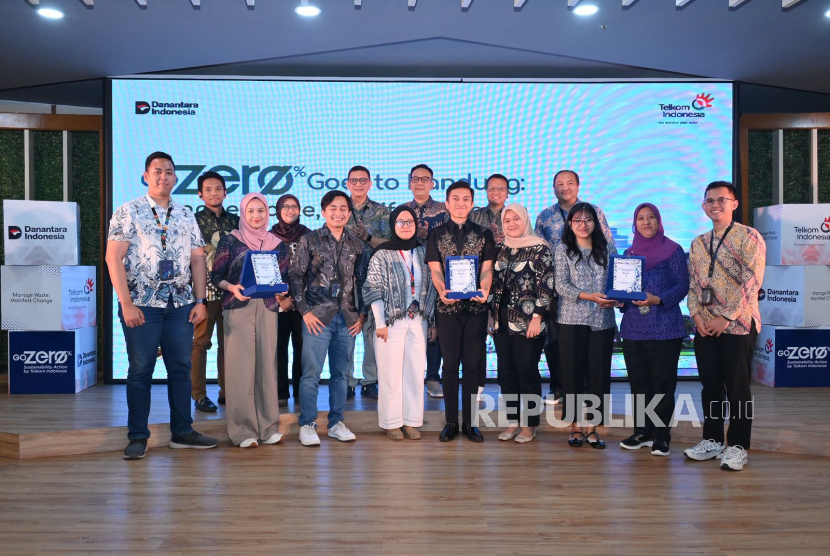 Semua karyawan Telkom turut serta dalam program GoZero%, sebuah gerakan ESG Telkom yang bertujuan memperkuat penerapan keberlanjutan