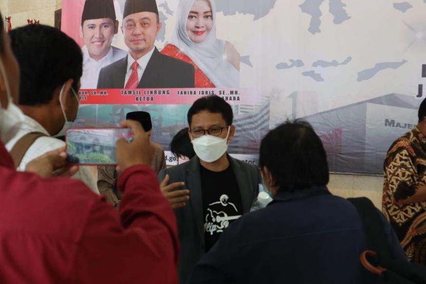 Ini Dia Senator Pendukung Alip_Ba_Ta | Republika Online - Vimarsana News
