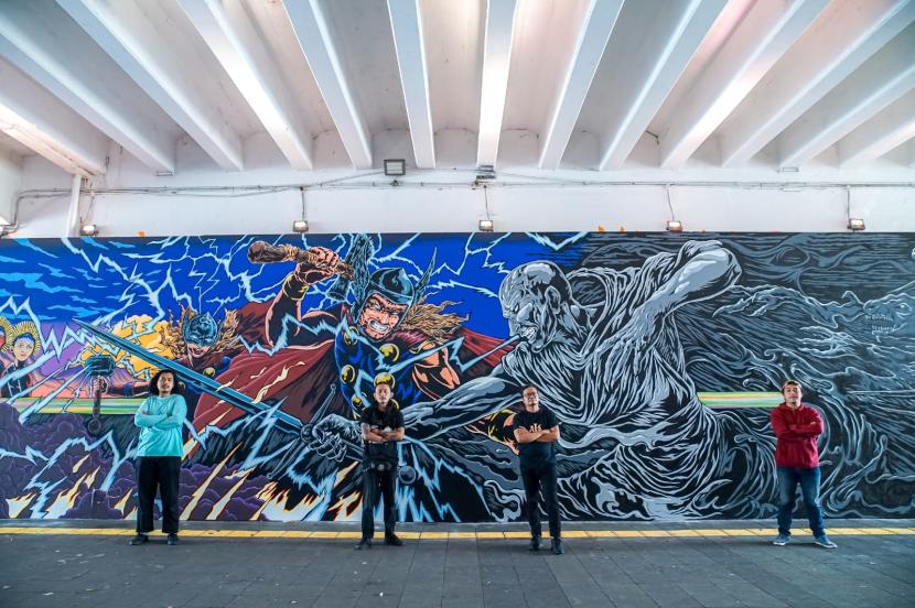 Seniman dan talenta Indonesia menghadirkan karya yang terinspirasi film Thor: Love and Thunder.