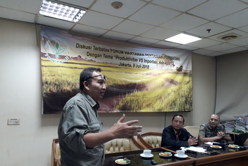 Senior Expatriate Tech-Cooperation Aspac FAO-UN Ratno Soetjiptadie menegaskan pentingnya korporasi petani dalam diskusi Forwatan di Kementerian Pertanian, Senin (9/7).