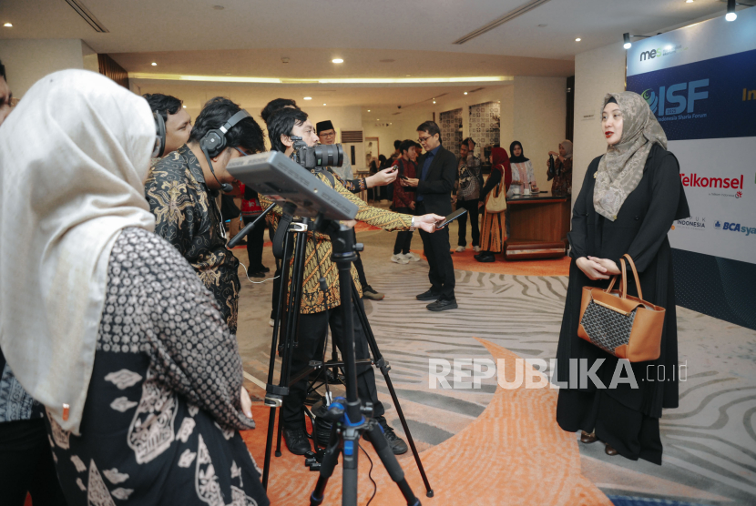 Senior Vice President (SVP) ESG BSI Rima Dwi Permatasari saat menghadiri acara Islamic Finance Dialogue (IFD) 2025 pada Senin (26/5/2025).
