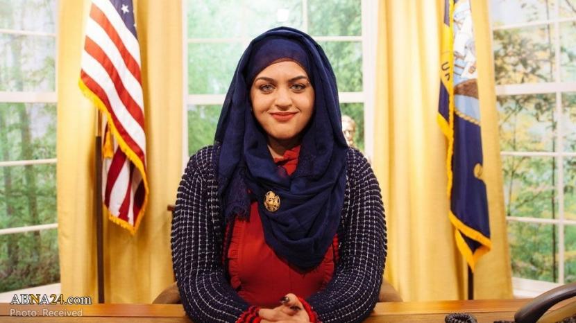 Aktivis Muslimah Terkemuka AS Diusir dari Pesawat. Seorang aktivis Muslim terkemuka di AS dan pendiri blog Muslim Girl, Amani al-Khatahtbeh.