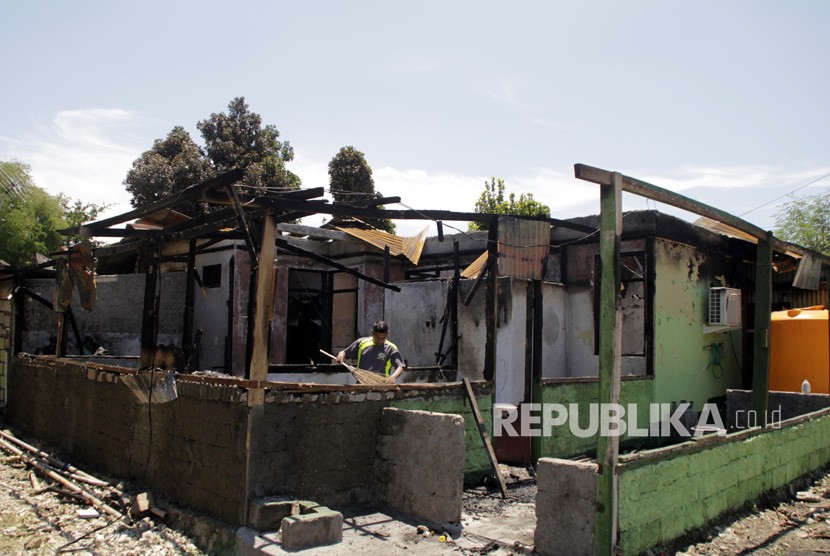 Asrama Polisi Perintis Kota Makassar terbakar pada Rabu (20/4/2022) malam WITA.