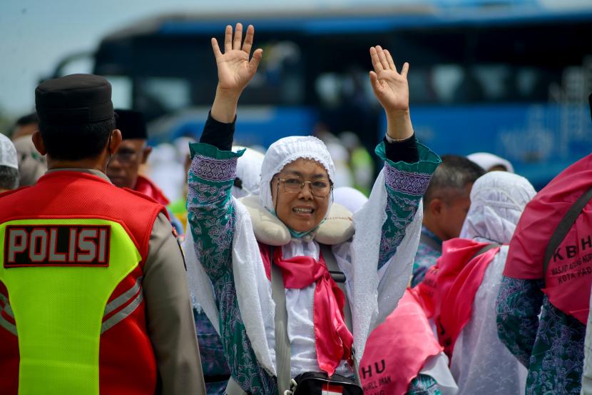 Jamaah Haji Bukittinggi Jalani Tes Kebugaran