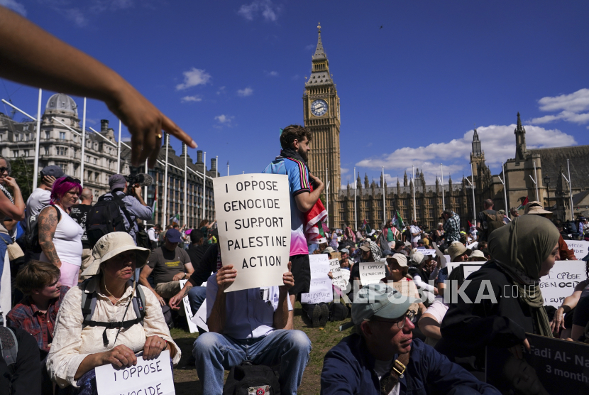 Demonstran di Eropa Serukan Solidaritas untuk Palestina
