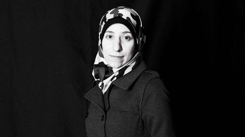 Lima Pemuda Muslim Masa Kini yang Menginspirasi Dunia (1). Seorang dokter Suriah yang mengelola rumah sakit bawah tanah selama lebih dari enam tahun di Ghouta Timur, Amani Ballour,  mendapatkan penghargaan Raoul Wallenberg dari Dewan Eropa.
