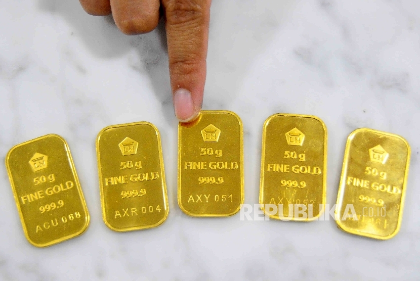 Emas batangan (ilustrasi). Harga emas terdongkrak pada akhir perdagangan Senin (23/1/2023) atau Selasa (24/1/2023) pagi WIB, mencatat kenaikan untuk hari ketiga berturut-turut.