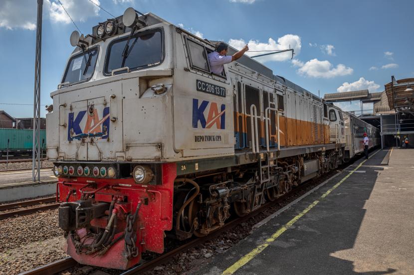 PT KAI mengoperasikan kereta api (KA) Banyubiru yang melayani relasi Semarang-Solo mulai 1 Juni 2023.