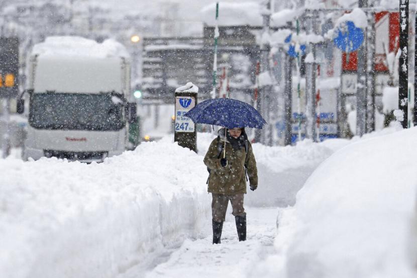 Penelitian telah dimulai di kota timur laut Jepang untuk menghasilkan listrik dari salju yang tidak diinginkan
