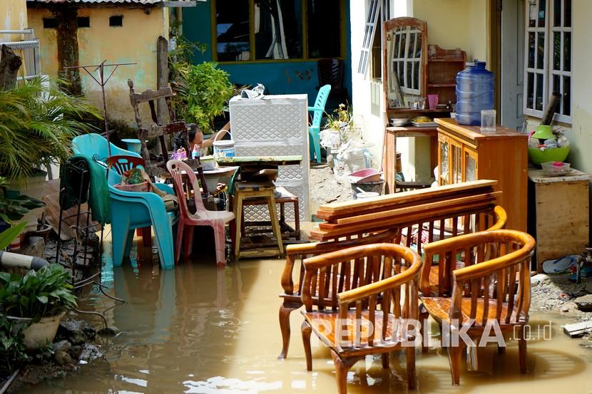 Rumah warga terdampak banjir (ilustrasi).