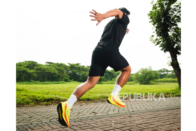 Tak Cuma di Basket, AZA Juga Luncurkan Sepatu untuk Para Pecinta Lari di Indonesia