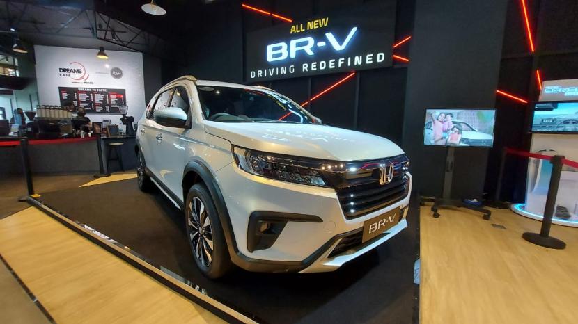September lalu, Honda resmi memperkenalkan All New BR-V. Kini, harga dari salah satu produk terbaru itu telah diumumkan lewat ajang Gaikindo Indonesia International Auto Show (GIIAS) 2021.