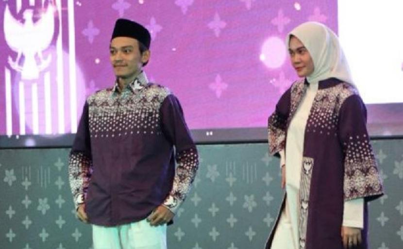 Seragam batik yang akan dikenakan jamaah calon haji Indonesia 2024.