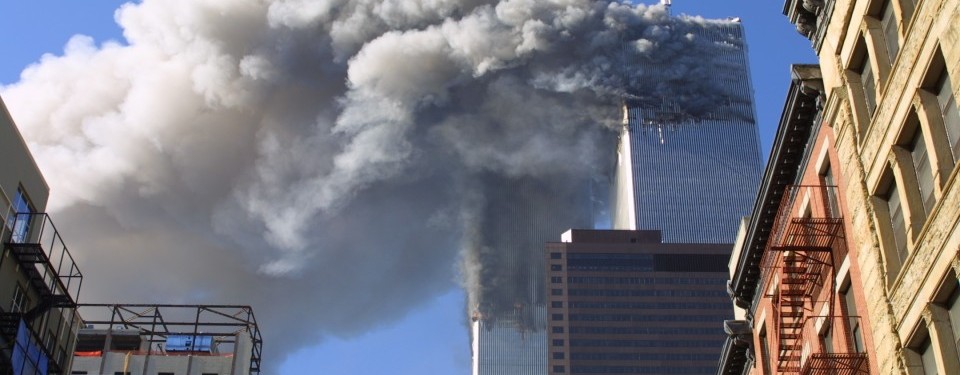 Serangan ke menara kembar WTC di New York 11 September 2001