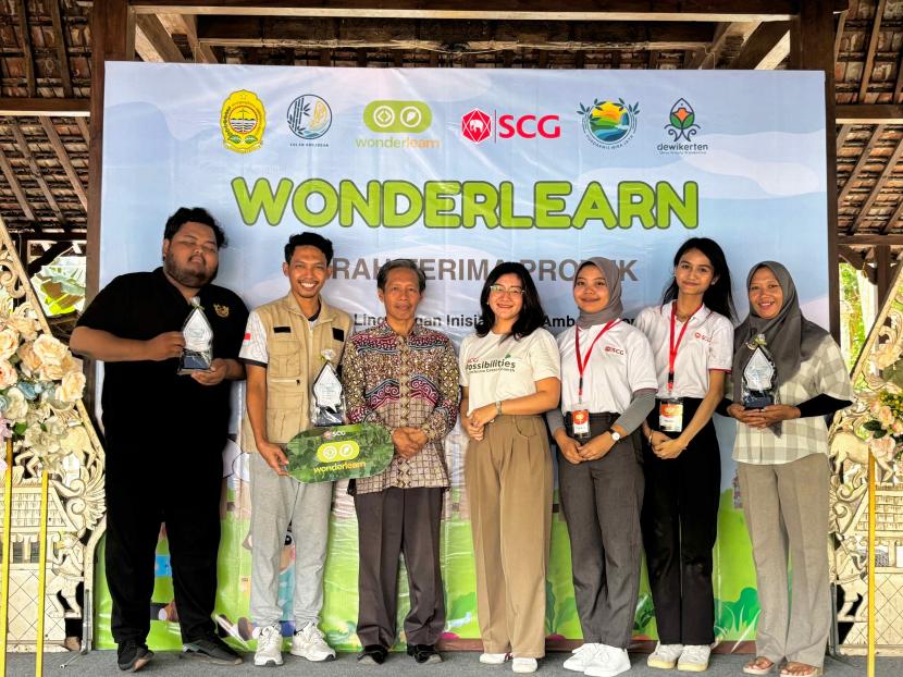 Seremonial penyerahan program Wonderlearn kepada masyarakat Desa Wisata Wirokerten, Bantul, Ahad (27/10/2024).