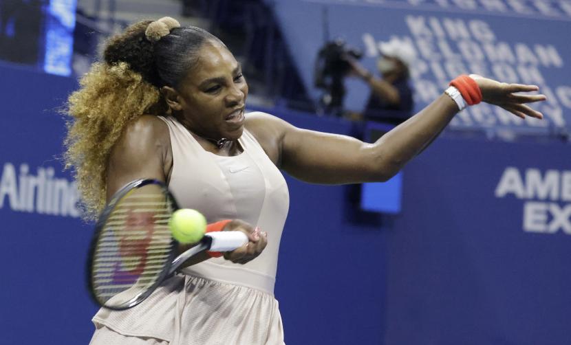 Petenis AS Serena Williams menyesal harus mundur dari Italia Open karena cedera otot.