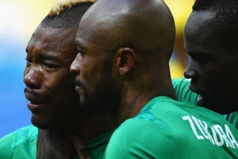 Serey Die menangis saat lagu kebangsaan Pantai Gading dikumandangkan