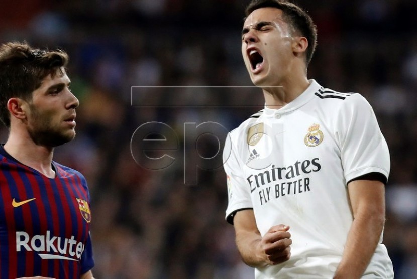 Bek Real Madrid Sergio Reguilon (kanan)