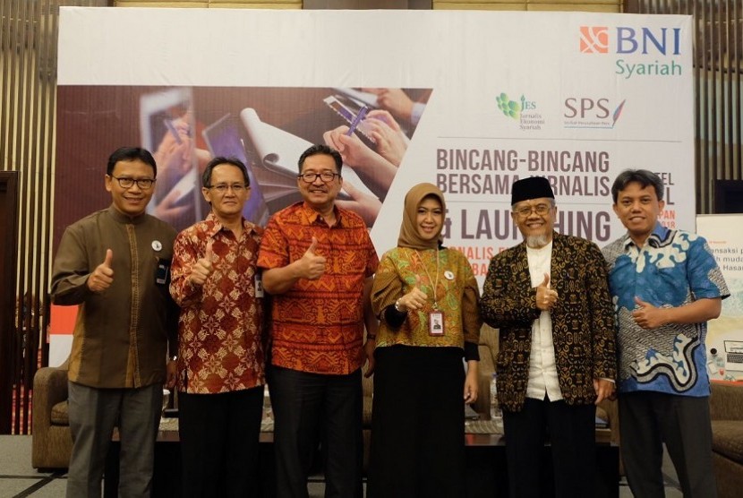 Serikat Perusahaan Pers (SPS) bersama Jurnalis Ekonomi Syariah (JES) mengadakan acara Bincang-bincang bersama Jurnalis dengan tema Mendorong Pertumbuhan Perbankan Syariah yang Berkualitas.