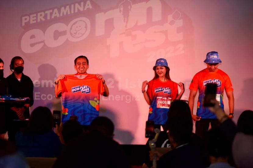 -Setelah 8 tahun menuai sukses dalam penyelenggaraannya, tahun ini Pertamina Eco-Run kembali hadir dengan konsep baru yang lebih segar yakni “Pertamina Eco RunFest 2022”. Kegiatan olahraga seru ini akan digelar pada Ahad, 27 November 2022 di Istora Senayan, Jakarta. 