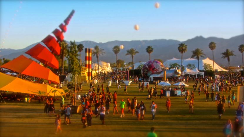 Setelah sempat dijadwal ulang menjadi April hingga Oktober mendatang, Festival Musik dan Seni Coachella Valley terpaksa harus batal digelar tahun ini (Foto: ilustrasi suasana Festival Coachella)
