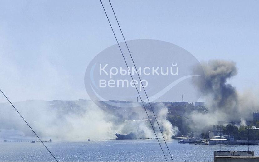  Setidaknya satu rudal Ukraina menghantam markas besar angkatan laut Laut Hitam Rusia di pelabuhan Krimea, Sevastopol, pada Jumat (22/9/2023)