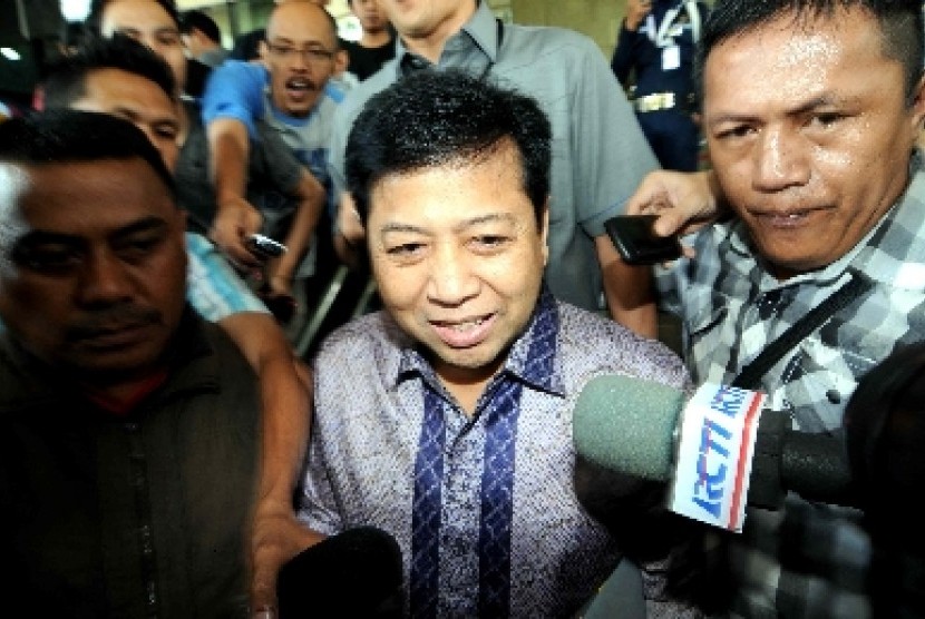 Setya Novanto usai diperiksa sebagai saksi bagi tersangka kasus korupsi PON Riau 2013, Rusli Zainal, di Gedung KPK, Jakarta.