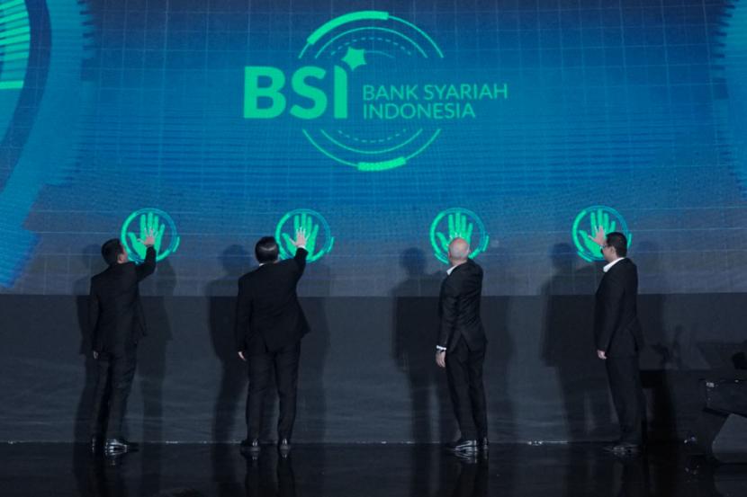 Suasana peluncuran fitur pembiayaan BSI Cicil Emas dan BSI OTO di BSI Mobile di Jakarta, Selasa (7/2/2023). PT Bank Syariah Indonesia Tbk (BSI) menyatakan, aset syariah masih menjanjikan pada tahun ini.