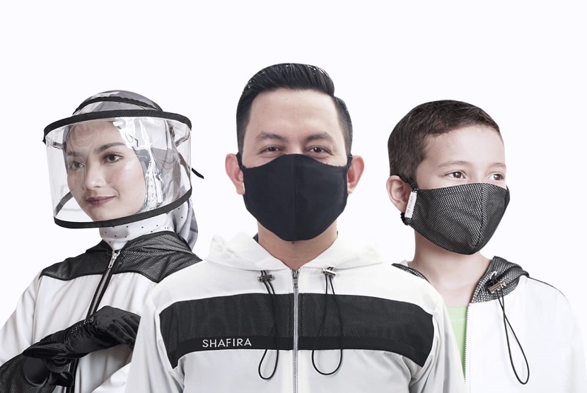 Shafira Group meluncurkan koleksi yang bertajuk Fashion Guard yang terdiri dari set jaket dan masker ini didesain secara versatile untuk dikenakan dalam berbagai acara, sehingga dapat disesuaikan dengan gaya berpakaian pemakainya.