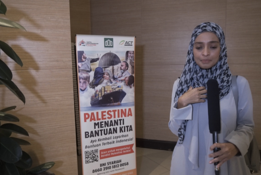 Shafira Umm Dukung Palestina. Presenter Shafira Umm menyatakan dukungannya untuk warga Palestina. Bersama Aksi Cepat Tanggap Shafira ikut mendukung pelayaran Kapal Kemanusiaan ACT yang membawa bantuan ke Palestina.