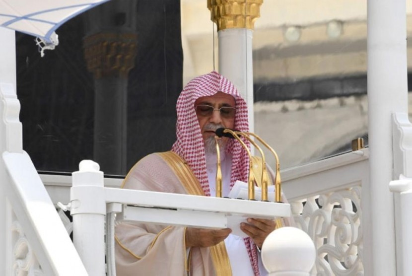 100 Ribu Rekaman Ceramah di Masjidil Haram Dikatalogkan Secara Digital. Sheikh Dr Saleh Bin Abdullah Bin Humaid ketika memberikan khutbah Jumat, di Masjidil Haram Makah..