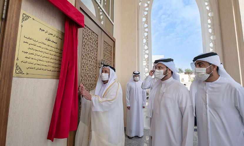 Sheikh Sultan Resmikan Masjid Tuwa di Al Hazana Sharjah